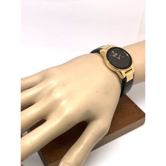 Citizen Women's Watch Eco-Drive Axiom GA1052-04E Gold Tone Case Black Dial 30mm - Picture 5 of 14